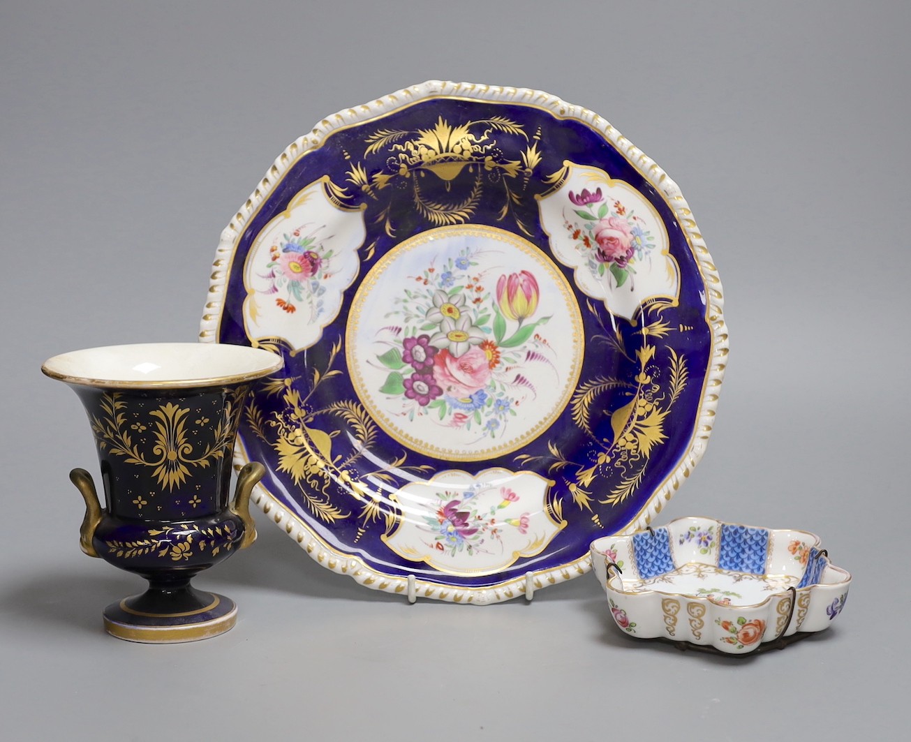 A Coalport plate and three other pieces, Plate 26 cms diameter